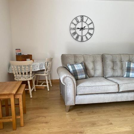The Den Villa Stuartfield Екстериор снимка