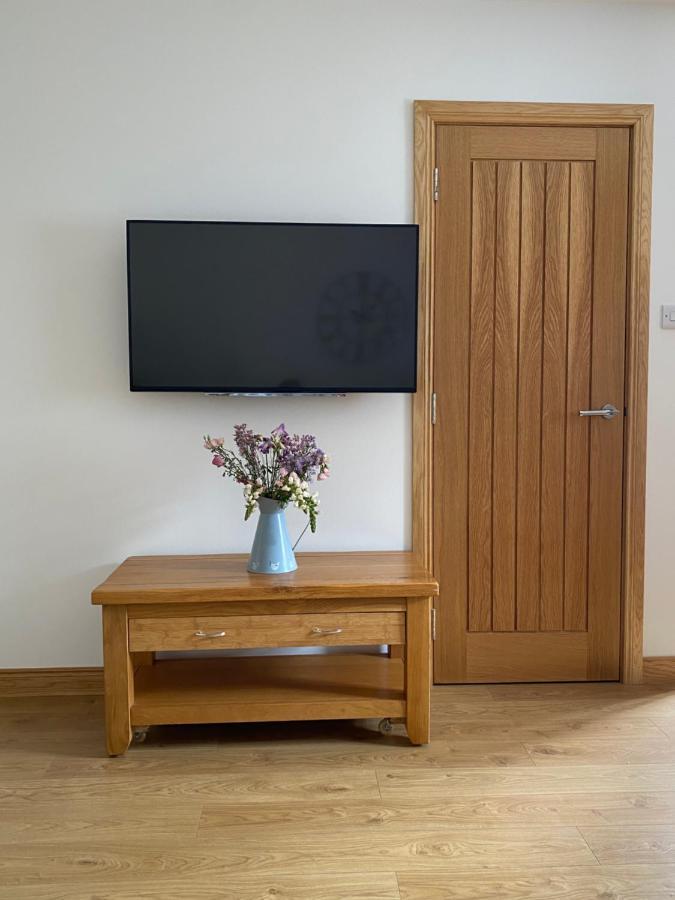 The Den Villa Stuartfield Екстериор снимка